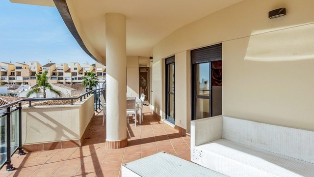 Luxusní apartmán u pláže Cosmo v Esteponě - PRODÁNO