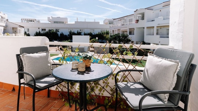 Slunný apartmán v resortu ve Fuengirole PRODÁNO
